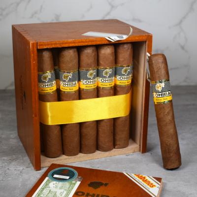 Cohiba Robustos Cigar - Cabinet of 25Cohiba Robustos Cigar - Cabinet of 25