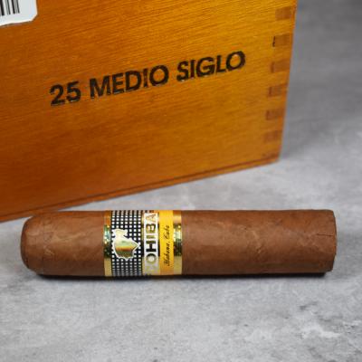 Cohiba Medio Siglo Cigar - 1 SingleCohiba Medio Siglo Cigar - 1 Single