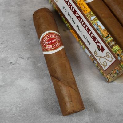 Romeo y Julieta Petit Royales Cigar - 1 SingleRomeo y Julieta Petit Royales Cigar - 1 Single