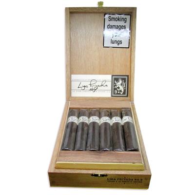 Drew Estate Liga Privada No. 9 Robusto Cigar - Box of 12Drew Estate Liga Privada No. 9 Robusto Cigar - Box of 12