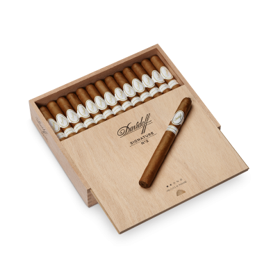 Davidoff Signature No. 2 Cigar - Box of 25Davidoff Signature No. 2 Cigar - Box of 25