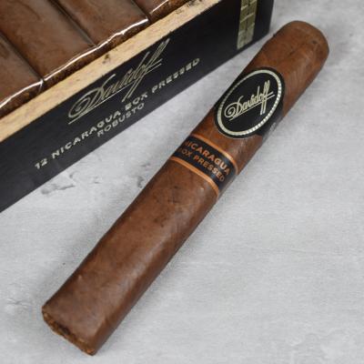 Davidoff Nicaragua Box Pressed Robusto Cigar - 1 SingleDavidoff Nicaragua Box Pressed Robusto Cigar - 1 Single