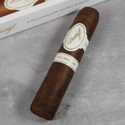 Davidoff Millennium Short Robusto Cigar - 1 Single (End of Line)Davidoff Millennium Short Robusto Cigar - 1 Single (End of Line)