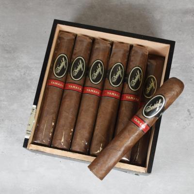 Davidoff Yamasa Robusto Cigar - Box of 12Davidoff Yamasa Robusto Cigar - Box of 12