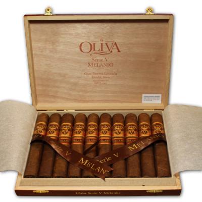 Oliva Serie V - Melanio Gran Reserva Double Toro - Box of 10Oliva Serie V - Melanio Gran Reserva Double Toro - Box of 10