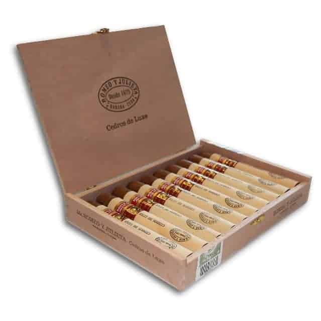 Romeo y Julieta Cedros de Luxe LCDH (10)Romeo y Julieta Cedros de Luxe LCDH (10)